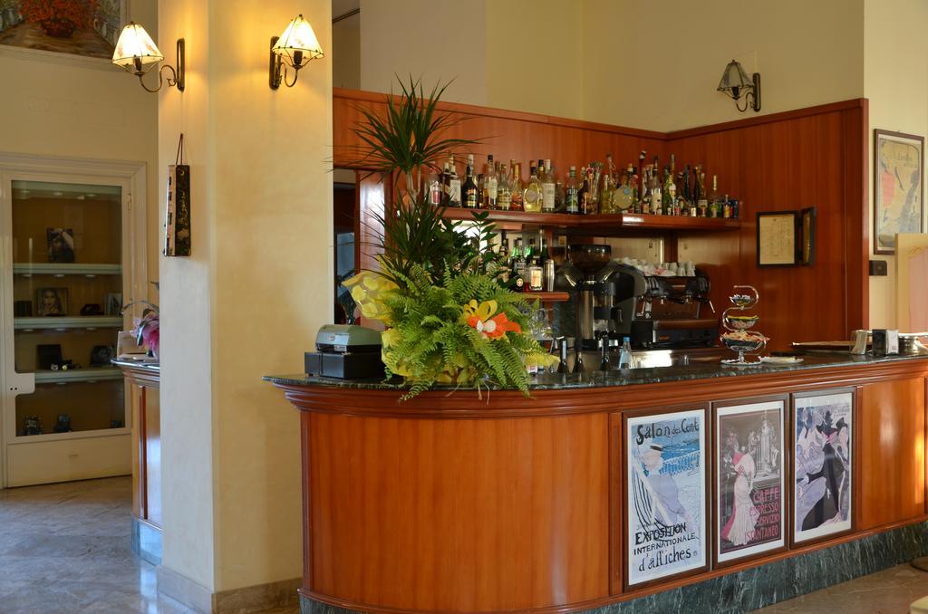Hotel Italia Marina di Massa Exteriör bild