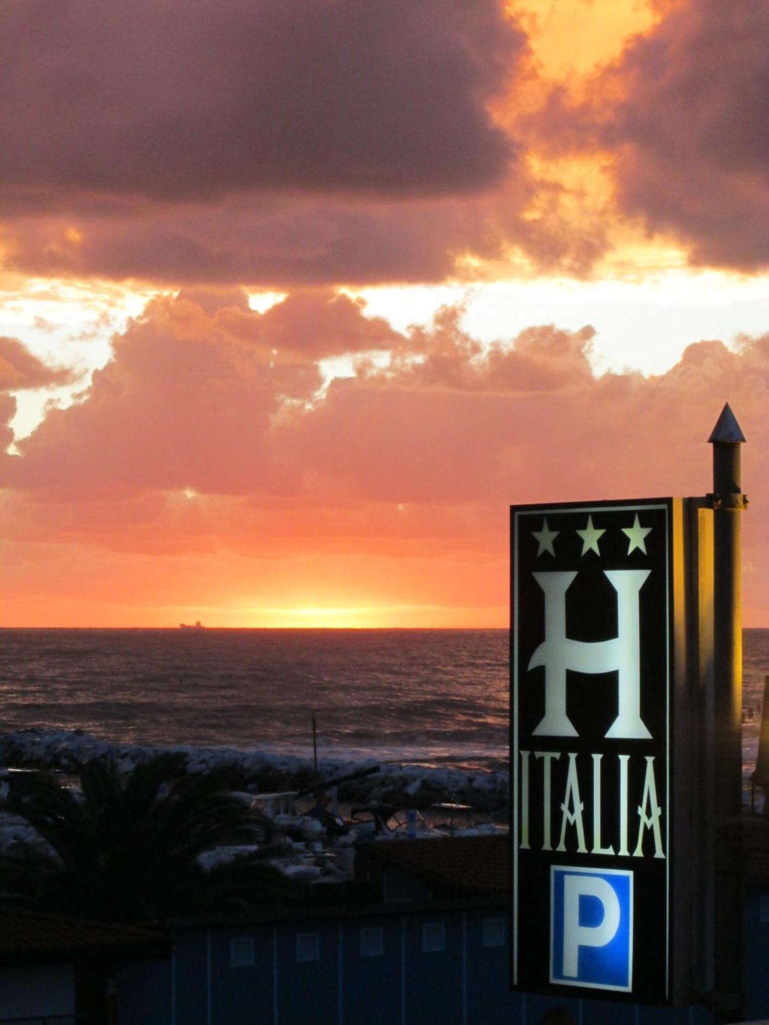 Hotel Italia Marina di Massa Exteriör bild