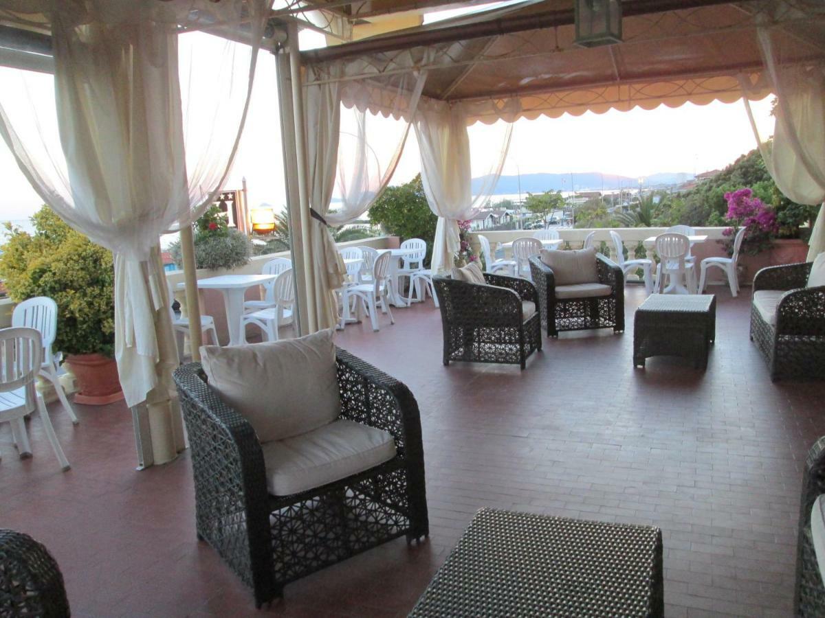 Hotel Italia Marina di Massa Exteriör bild